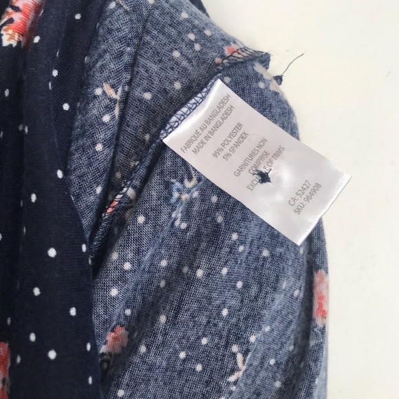 Floral Tops 2/$10 - Picture 4 of 9